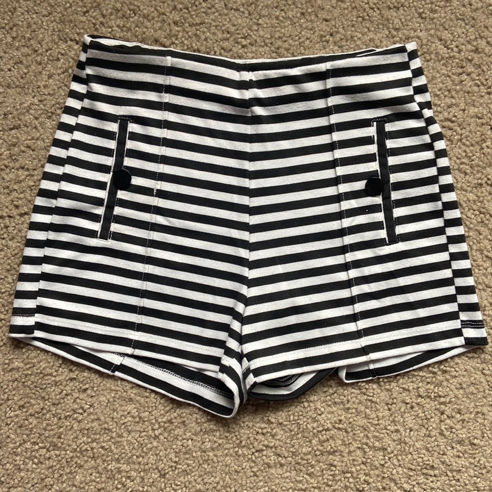 Short shorts